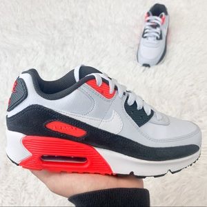 🐰🤍🖤❤️ New Nike Air Max 90 Grey Red Sneakers